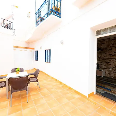 Apartment F - 4 Personas En *